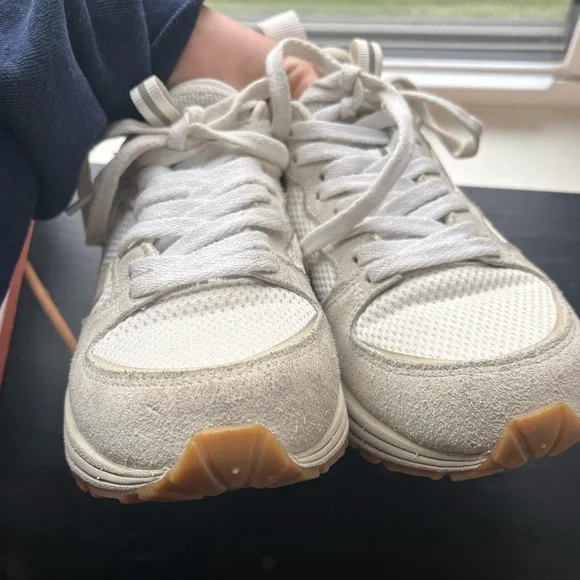 Veja White and Tan Women's Sneakers - Picture 10 of 13